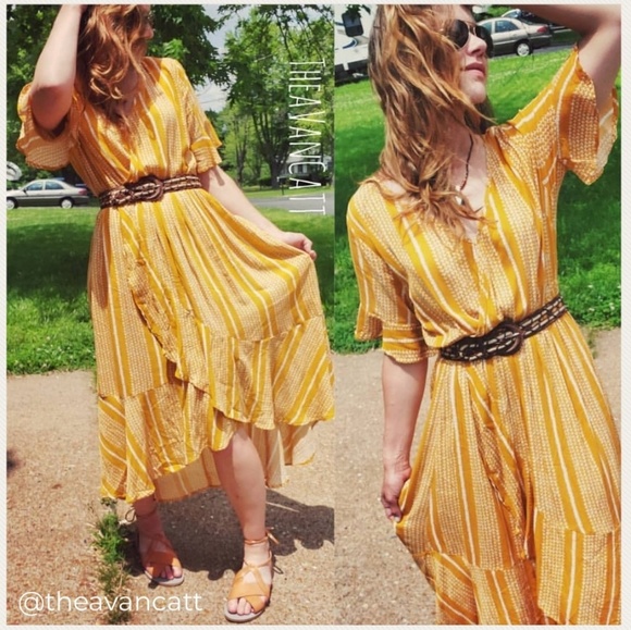 Dresses & Skirts - EVELIN ARROW PRINT MUSTARD IVORY MAXI DRESS